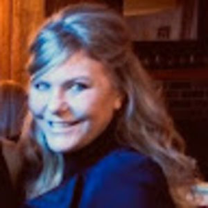 Meet your Posher, Angie
